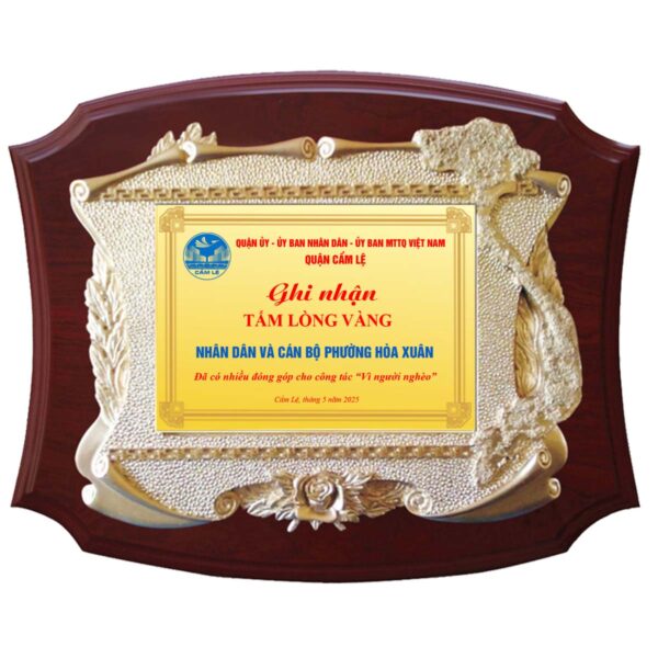 Kỷ niệm chương tri ân ghi nhận tấm lòng vàng