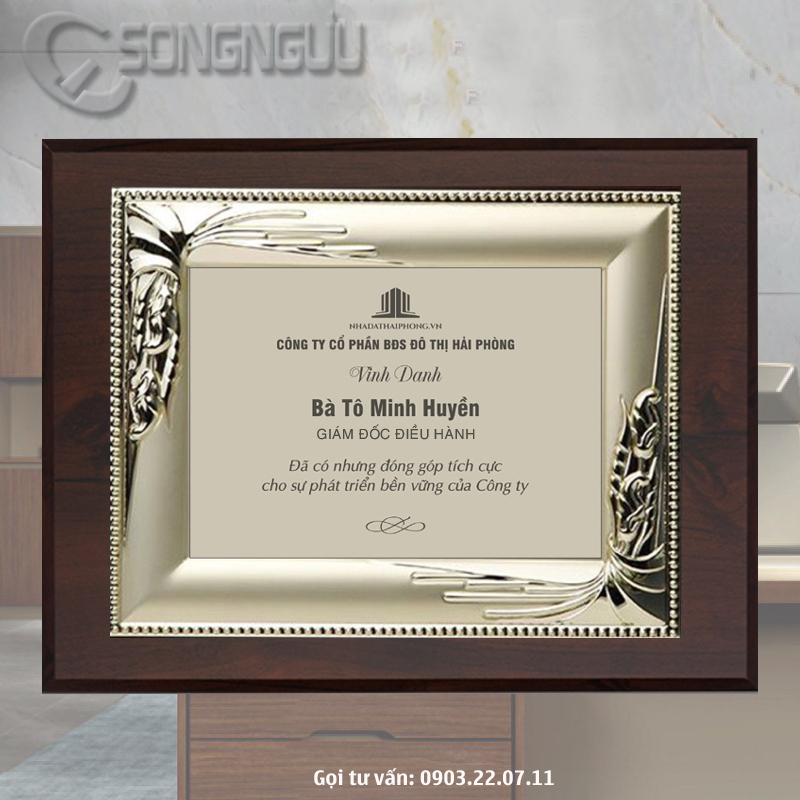 Bảng vinh danh cao cấp